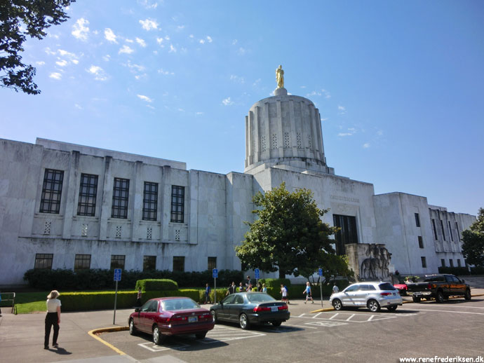 Skovbrand, State Capitol og kø mod Portland