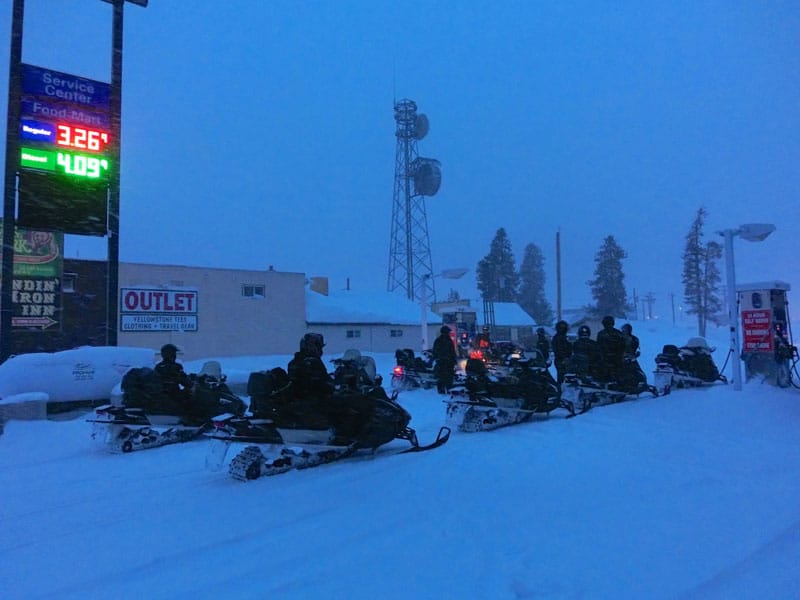 yellowstone_snowmobile_day2_roadtrip_2013-28