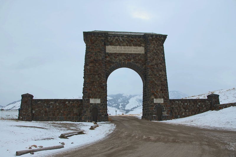 yellowstone_snowmobile_day2_roadtrip_2013-3