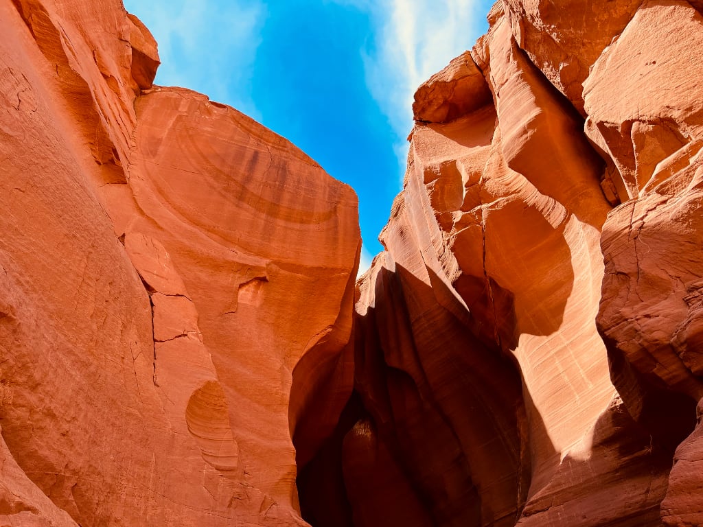 Eksempel på de kraftige farver og kontrast i Upper Antelope Canyon.