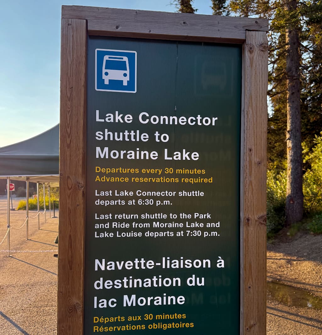 Parks Canada Lake Connector mellem Lake Louise og Moraine Lake i Banff National Park
